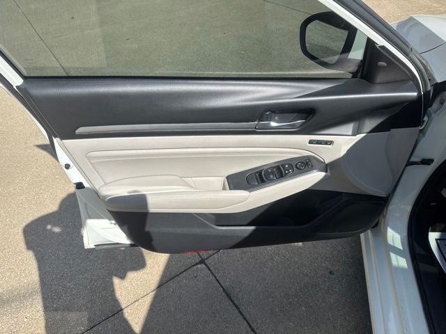 2019 Nissan Altima 2.5 Platinum