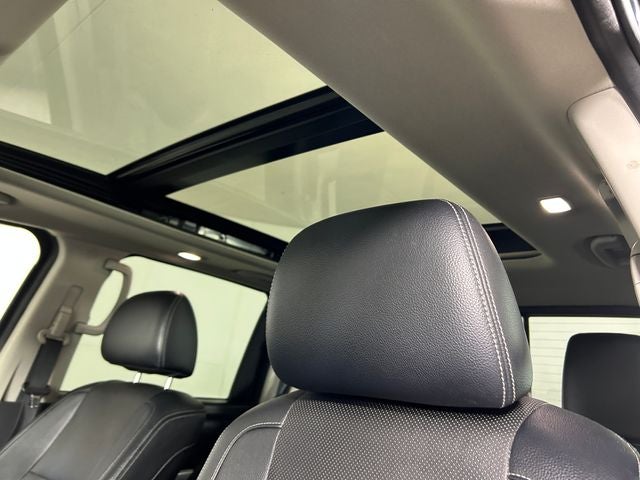 2021 Nissan Titan SL