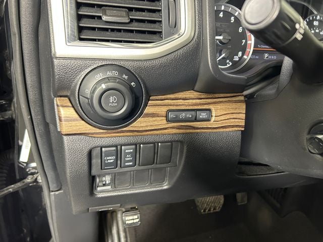 2021 Nissan Titan SL