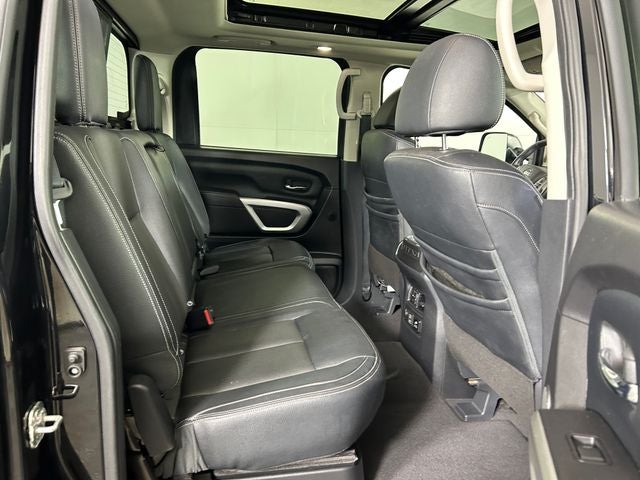 2021 Nissan Titan SL