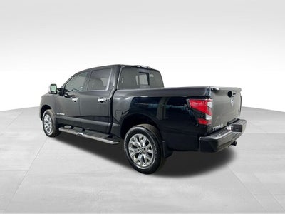 2021 Nissan Titan SL