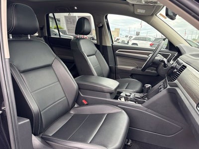 2022 Volkswagen Atlas 3.6L V6 SE w/Technology
