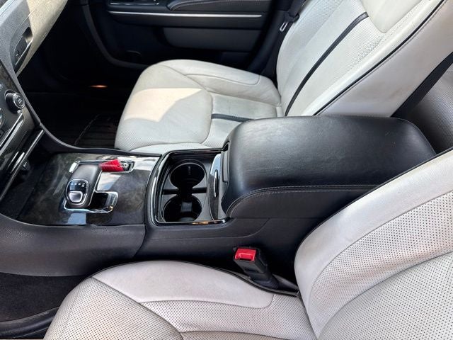 2013 Chrysler 300 Base