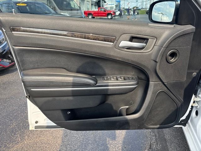 2013 Chrysler 300 Base