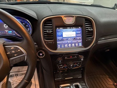 2016 Chrysler 300 Limited