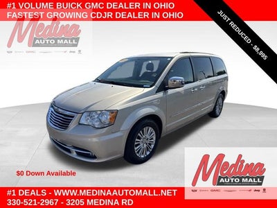 2015 Chrysler Town & Country Touring-L