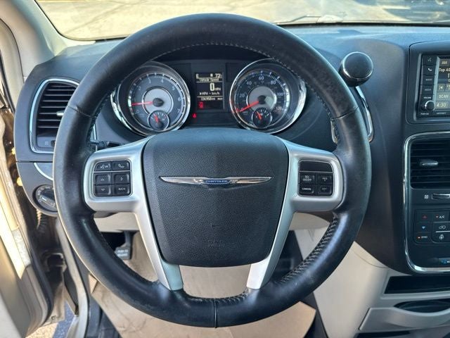 2015 Chrysler Town & Country Touring-L