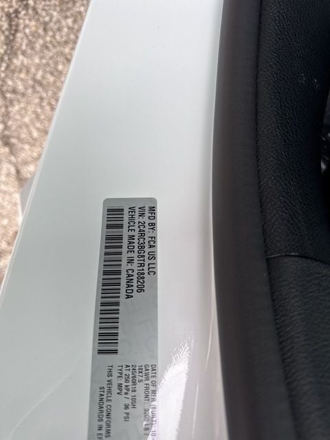 2026 Chrysler Pacifica Select