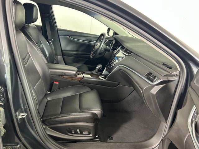 2015 Cadillac XTS Standard