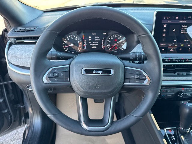 2023 Jeep Compass Latitude Lux