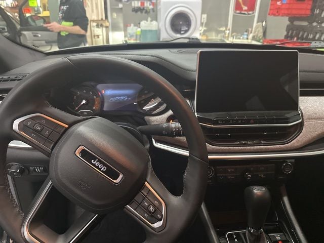2023 Jeep Compass Latitude Lux