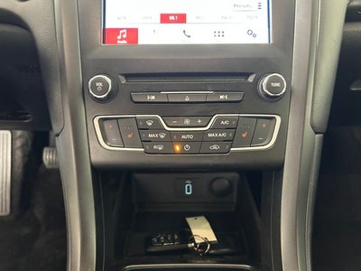 2018 Ford Fusion Hybrid SE