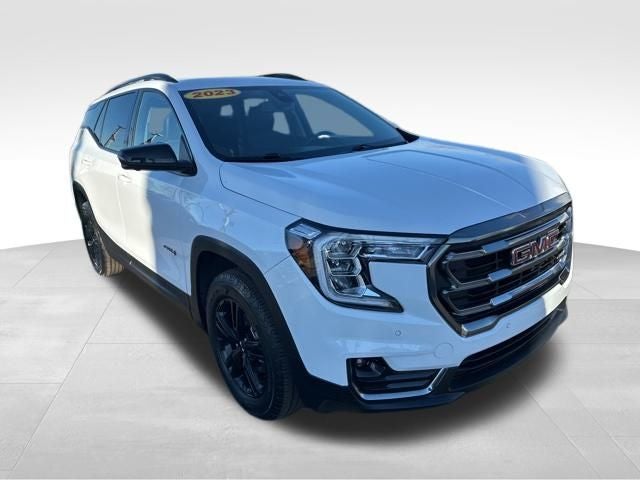2023 GMC Terrain AT4