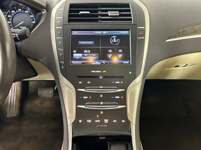 2015 Lincoln MKZ Base
