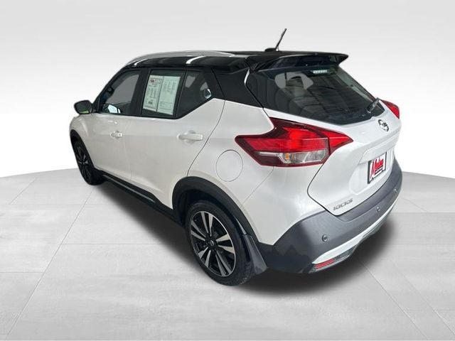 2020 Nissan Kicks SR