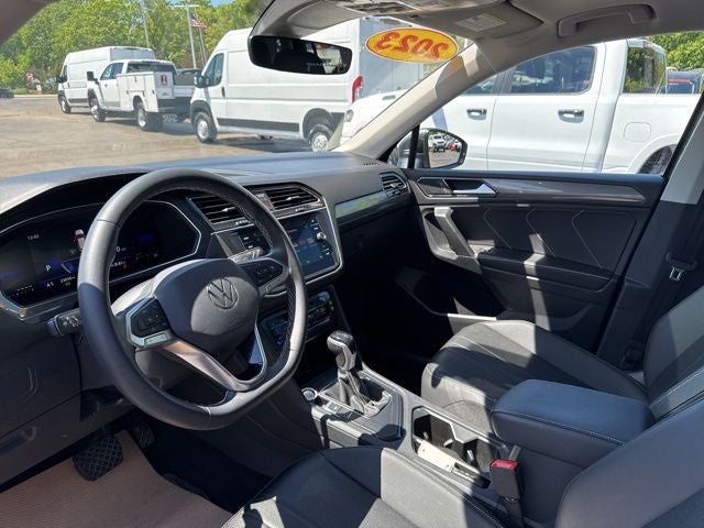 2023 Volkswagen Tiguan 2.0T SE