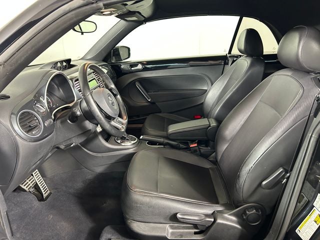 2013 Volkswagen Beetle Convertible 2.0 TSi