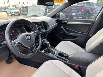2019 Volkswagen Jetta R-Line
