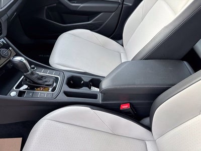 2019 Volkswagen Jetta R-Line