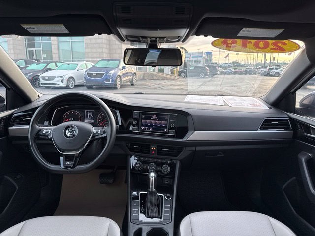 2019 Volkswagen Jetta R-Line