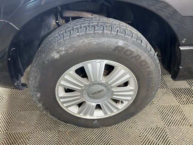 2014 Lincoln Navigator Base