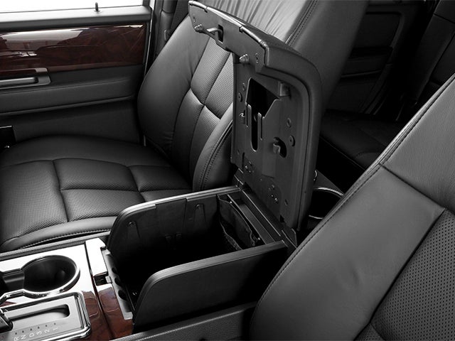 2014 Lincoln Navigator Base