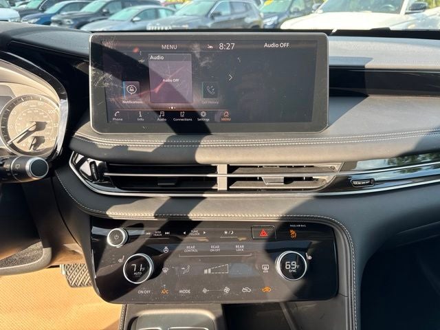 2025 INFINITI QX60 PURE