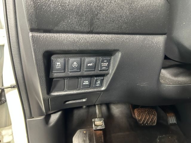 2013 Nissan Pathfinder Platinum