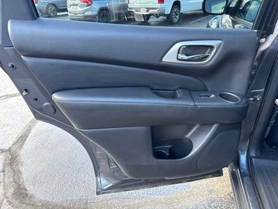 2014 Nissan Pathfinder Platinum
