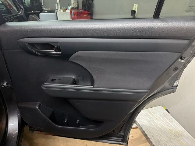 2021 Toyota Highlander L