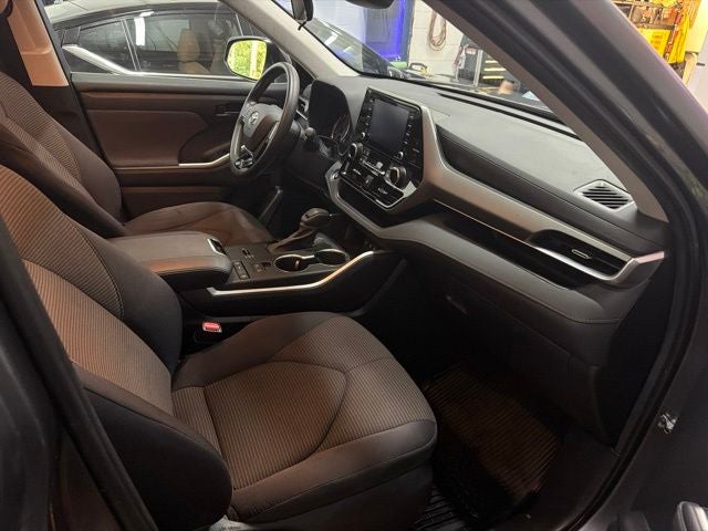 2021 Toyota Highlander L