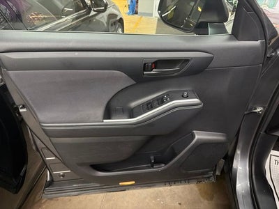 2021 Toyota Highlander L