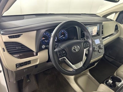 2016 Toyota Sienna XLE 7 Passenger