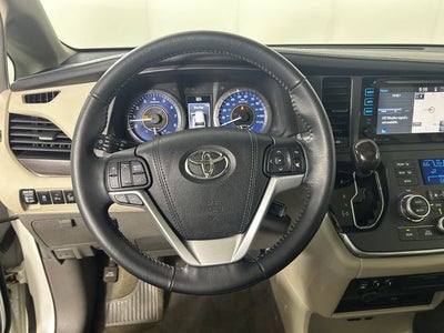 2016 Toyota Sienna XLE 7 Passenger