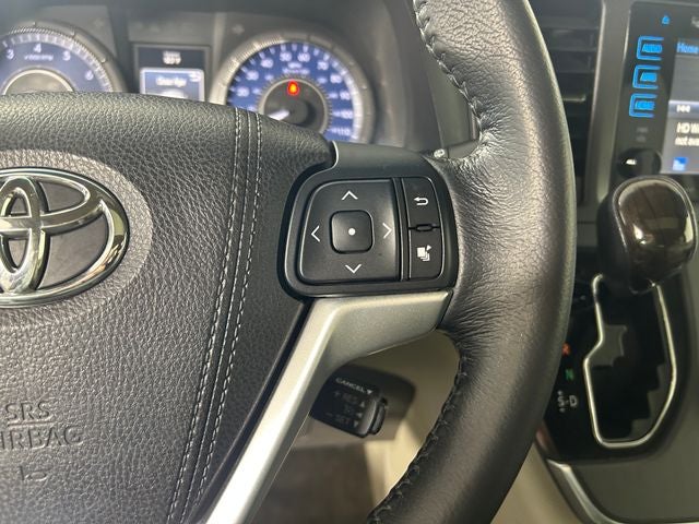 2016 Toyota Sienna XLE 7 Passenger