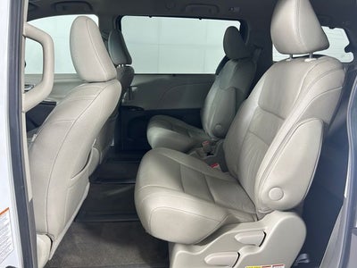 2016 Toyota Sienna XLE 7 Passenger
