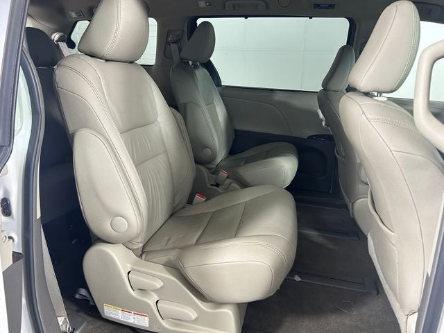 2016 Toyota Sienna XLE 7 Passenger