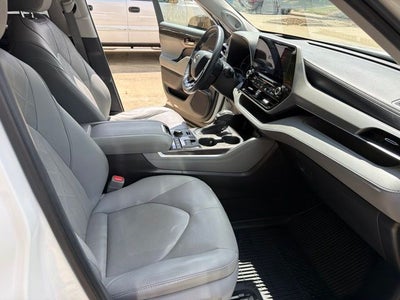 2020 Toyota Highlander Platinum