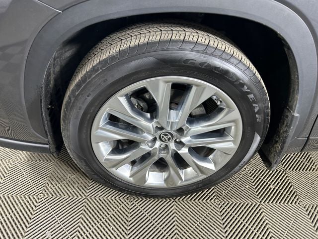2024 Toyota Highlander Limited