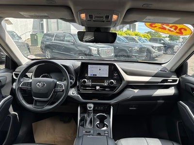 2023 Toyota Highlander XLE