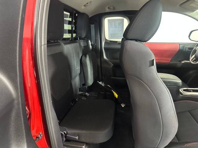 2016 Toyota Tacoma SR5