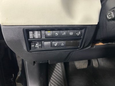 2023 Toyota Tundra Hybrid Capstone