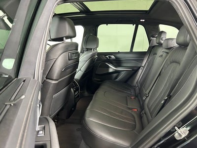 2022 BMW X5 M50i