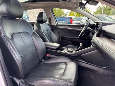 2022 Kia K5 EX