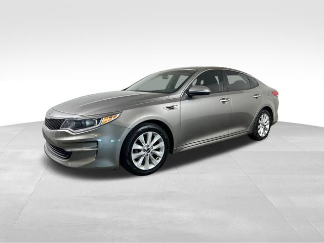 Used 2018 Kia Optima LX with VIN 5XXGT4L39JG270413 for sale in Medina, OH