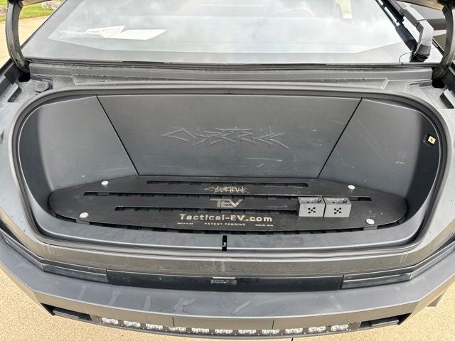 2024 Tesla Cybertruck Cyberbeast