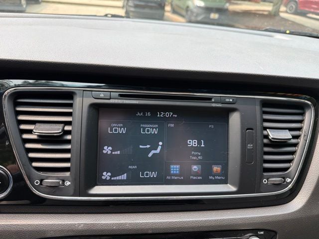 2017 Kia Sedona SX
