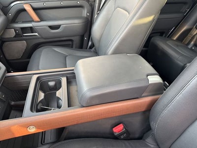 2023 Land Rover Defender 130 X-Dynamic SE