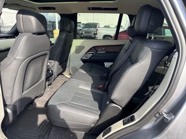 2023 Land Rover Range Rover SE