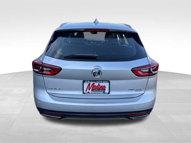 2018 Buick Regal TourX Essence
